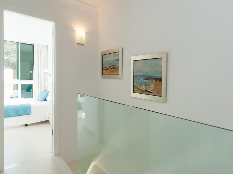 Apartment Beachfront Burras Mra 02 *